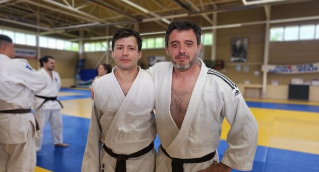 Une nouvelle ceinture noire et de nouveaux tatamis !